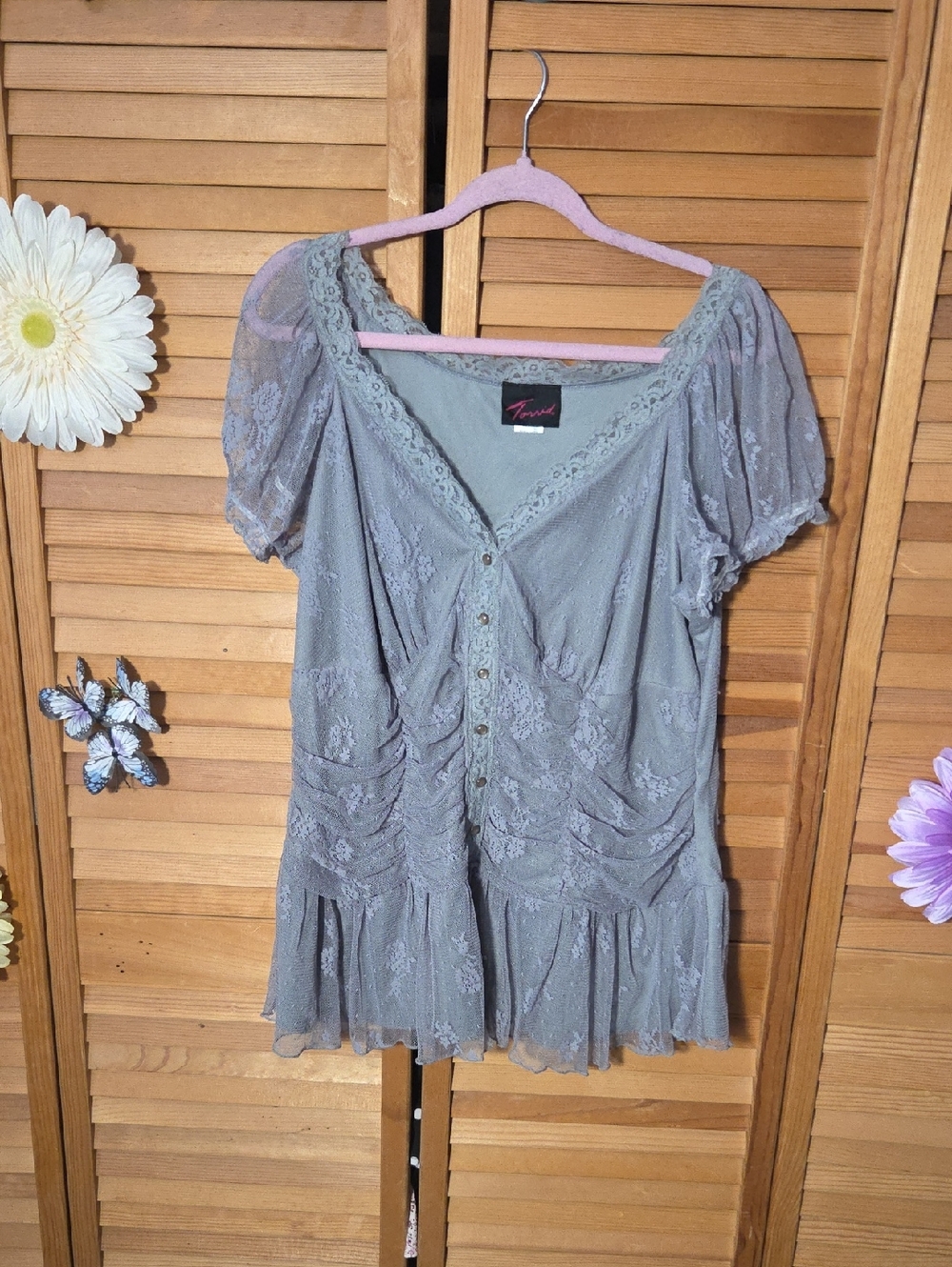 Torrid Gray lace ruched button-front peplum blouse